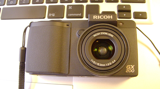 RICOH GX200
